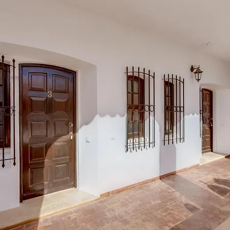 Apartament Solar Do Monte 4 *